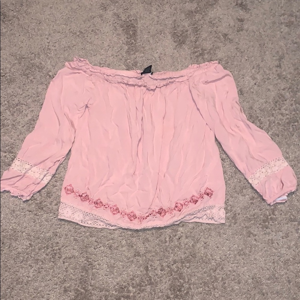 Pink off the shoulder Rue21 three-quarter shirt